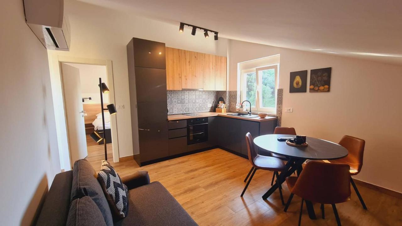 Apartments Nina ラブ エクステリア 写真