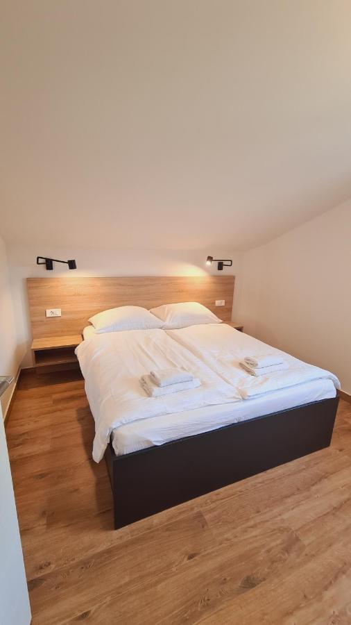 Apartments Nina ラブ エクステリア 写真