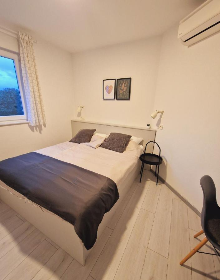 Apartments Nina ラブ エクステリア 写真